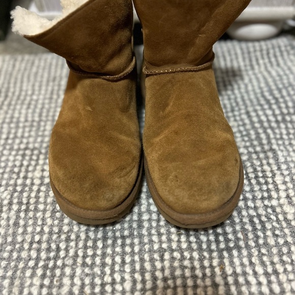 UGG Karel Classic Chestnut Boots - Picture 2 of 6